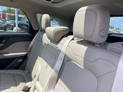 Used 2020 Lincoln Corsair AWD w/ Premium Package image 12