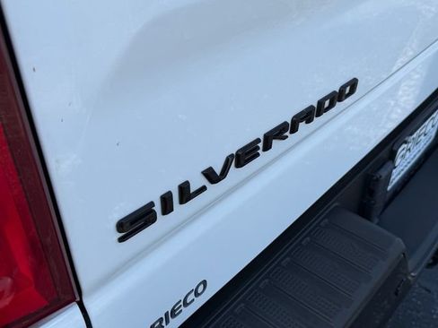 Used 2023 Chevrolet Silverado 1500 ZR2 w/ Technology Package AWD/4WD image 16