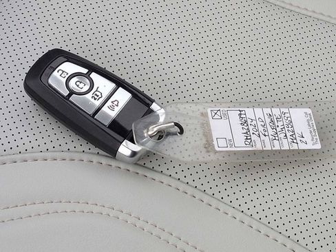 Used 2024 Ford Mustang Mach-E Premium image 34