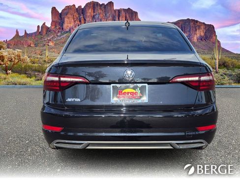 Used 2021 Volkswagen Jetta R-Line image 7