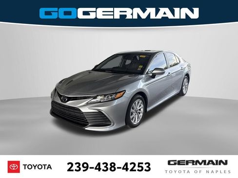 Used 2024 Toyota Camry LE w/ Convenience Package FWD image 1