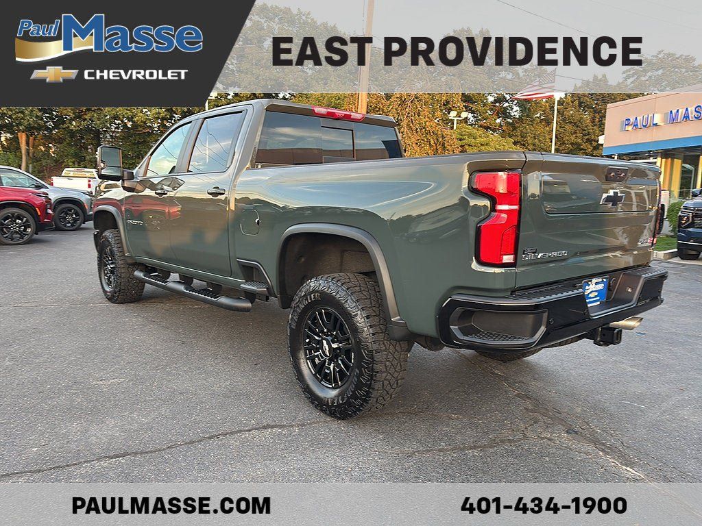Used 2026 Chevrolet Silverado 2500 ZR2 w/ Snow Plow Prep/Camper Package AWD/4WD image 5