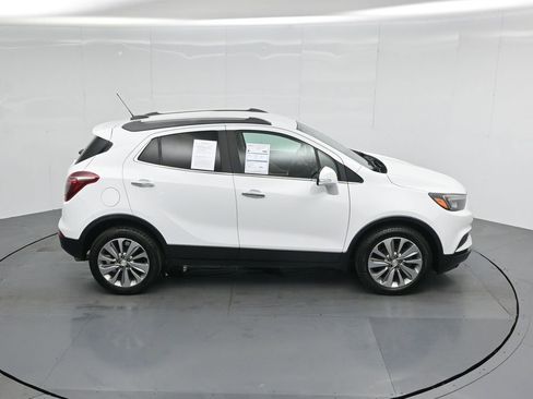 Used 2017 Buick Encore Preferred image 38