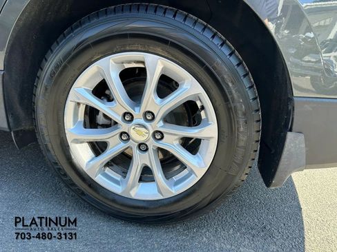 Used 2018 Chevrolet Equinox LT w/ Sun & Infotainment Package FWD image 22