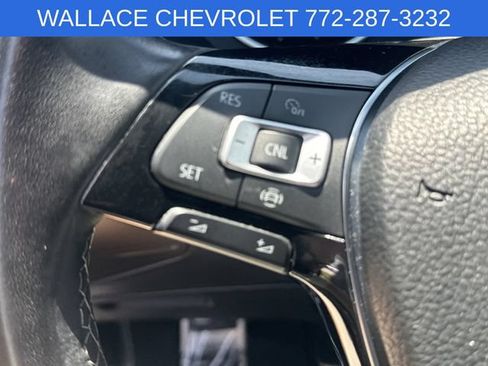 Used 2020 Volkswagen Tiguan SE R-Line FWD image 23