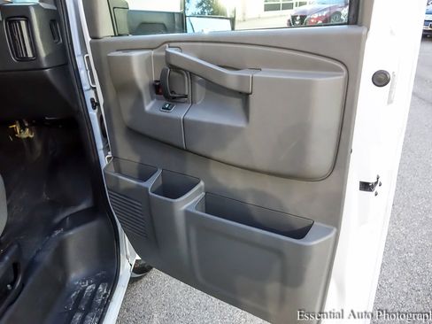 Used 2021 GMC Savana 3500 Extended w/ Power Convenience Package image 20