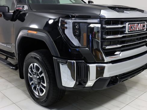 Used 2024 GMC Sierra 3500 SLE w/ SLE Value Package image 37