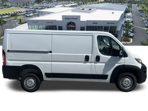 New 2025 RAM ProMaster 1500 w/ Premium Convenience Group image 4