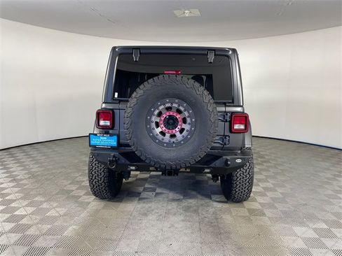 Used 2019 Jeep Wrangler Unlimited Rubicon image 24