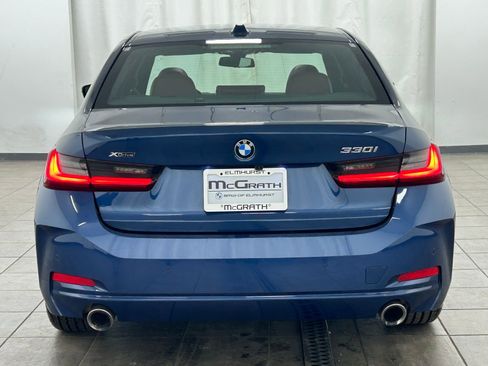 Used 2023 BMW 330i xDrive Sedan w/ Premium Package AWD/4WD image 4