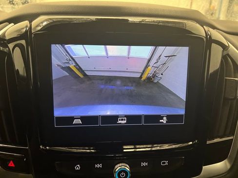 Certified 2023 Chevrolet Traverse LT w/ LPO, Floor Liner Package image 14