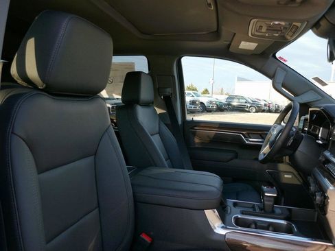 New 2026 Chevrolet Silverado 1500 RST w/ RST All Star Premium Package image 9