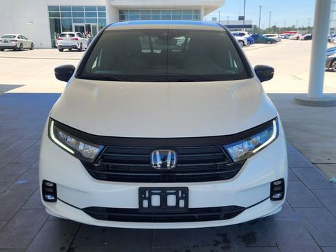 Used 2024 Honda Odyssey Sport image 5