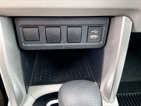 Used 2022 Toyota Corolla Cross L image 26