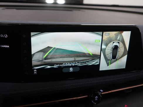 Used 2024 Nissan Ariya PLATINUM+ e-4ORCE image 22