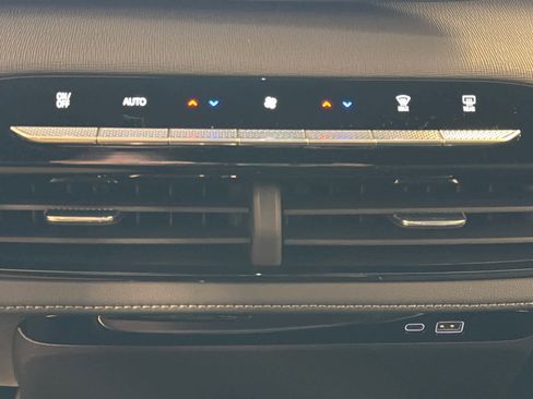 New 2026 Buick Enclave Sport Touring w/ Power Package image 57