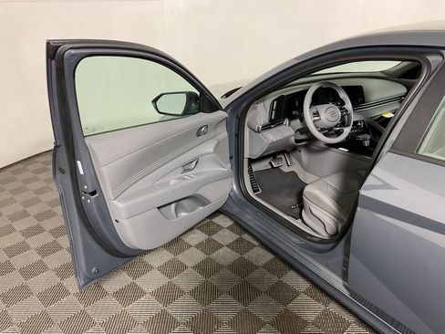 New 2026 Hyundai Elantra Sport FWD image 17
