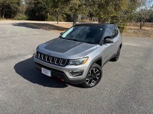 Used 2019 Jeep Compass Trailhawk w/ Cold Weather Group image 31