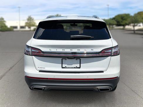 Certified 2022 Lincoln Nautilus Reserve w/ Equipment Group 201A AWD/4WD image 6