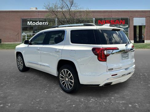 Used 2021 GMC Acadia Denali w/ Denali Technology Package FWD image 2
