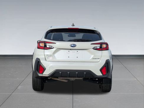 Used 2024 Subaru Crosstrek 2.0i image 5