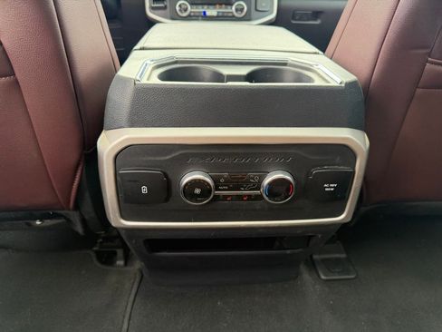 Used 2024 Ford Expedition Limited image 15