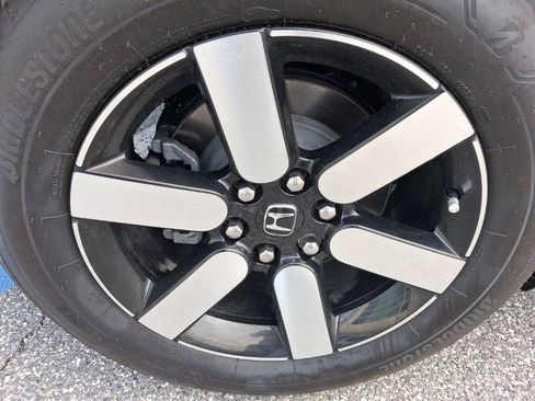 Used 2025 Honda Prologue Touring image 14