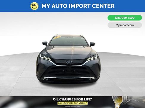 Used 2022 Toyota Venza Limited AWD/4WD image 2