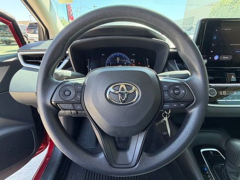 Used 2026 Toyota Corolla LE FWD image 21