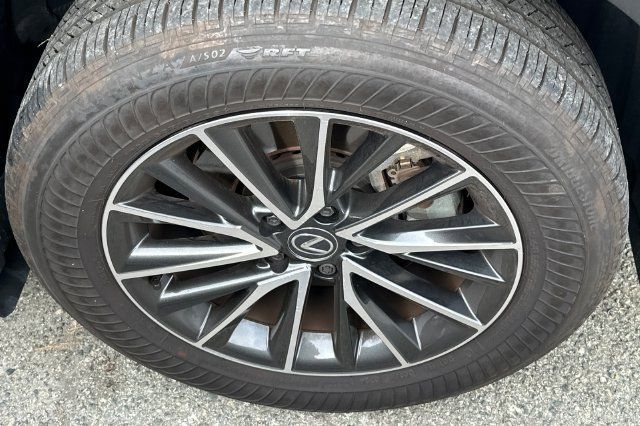Used 2024 Lexus NX 250 FWD w/ Premium Package image 4