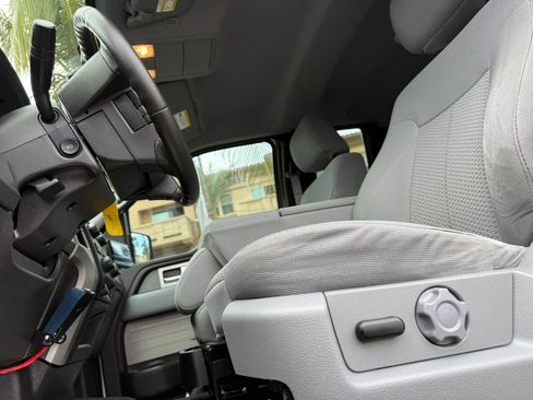 Used 2011 Ford F150 XLT w/ XLT Chrome Pkg RWD image 29