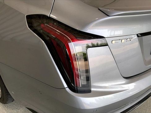 Used 2023 Cadillac CT5 V w/ Premium Package RWD image 13