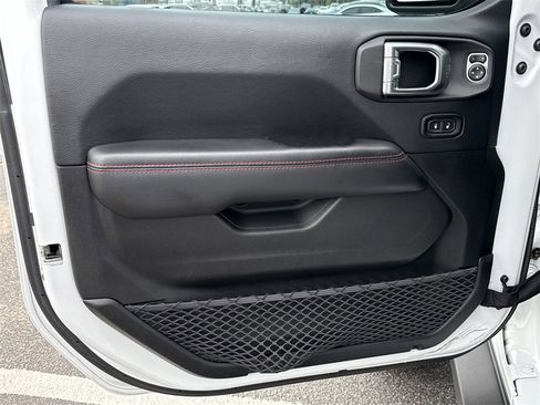 Used 2018 Jeep Wrangler Unlimited Rubicon image 10