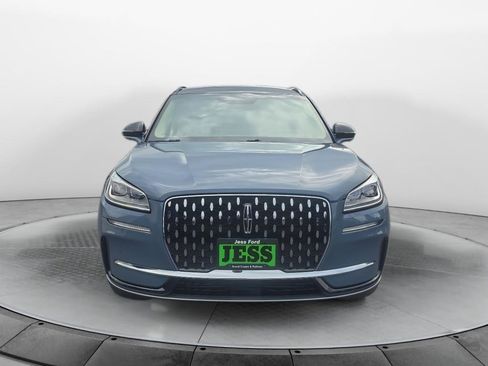 Used 2025 Lincoln Corsair Reserve w/ Equipment Group 202A image 8