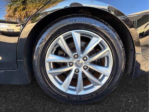 Used 2015 INFINITI Q50 Premium w/ Navigation Package image 13