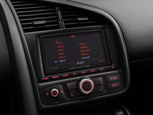 Used 2011 Audi R8 V10 image 50