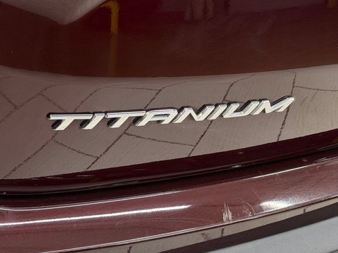 Used 2022 Ford Edge Titanium AWD/4WD image 31