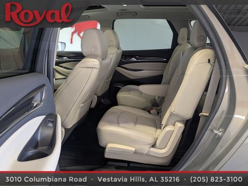 Used 2018 Buick Enclave Premium FWD image 18
