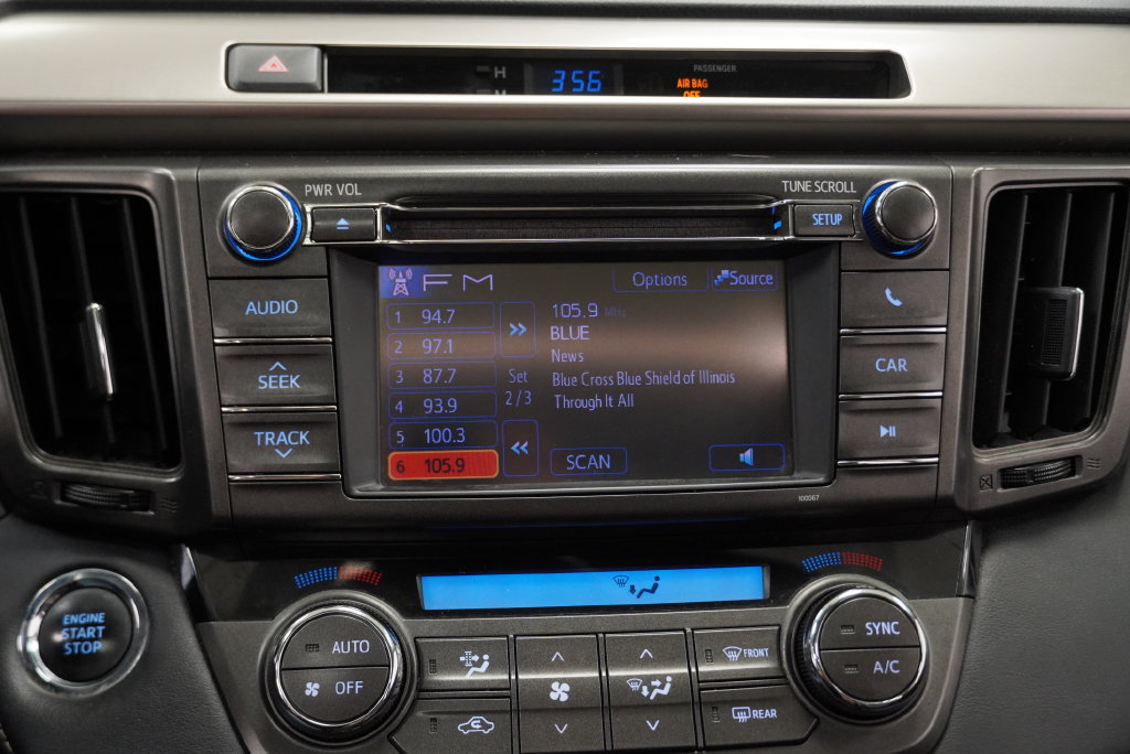 Used 2013 Toyota RAV4 Limited AWD/4WD image 26