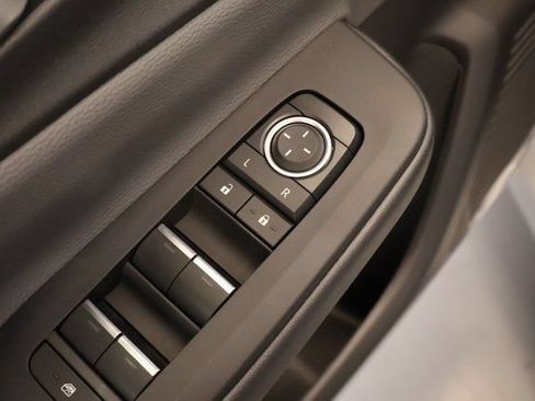 New 2027 Toyota Prius XLE FWD image 11