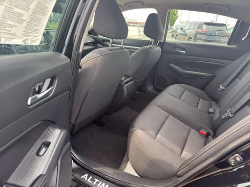 Certified 2022 Nissan Altima 2.5 SV FWD image 29