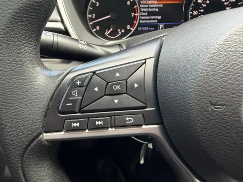 Used 2021 Nissan Altima 2.5 SV AWD/4WD image 13