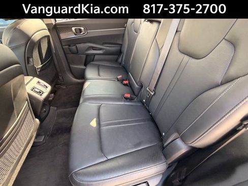 Certified 2025 Kia Sorento S FWD image 23