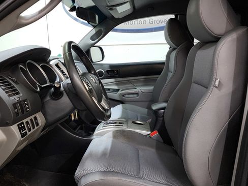 Used 2014 Toyota Tacoma 4x4 Access Cab V6 image 13