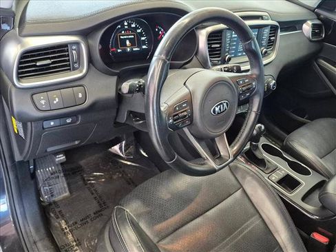 Used 2018 Kia Sorento EX FWD image 10