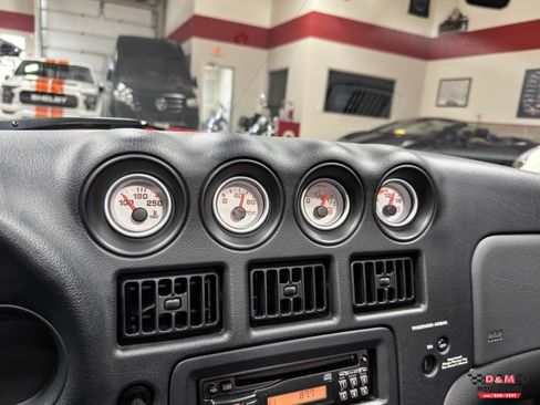 Used 2000 Dodge Viper RT/10 image 18