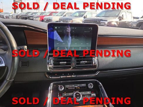 Used 2019 Lincoln Navigator Reserve w/ Cargo Package image 18