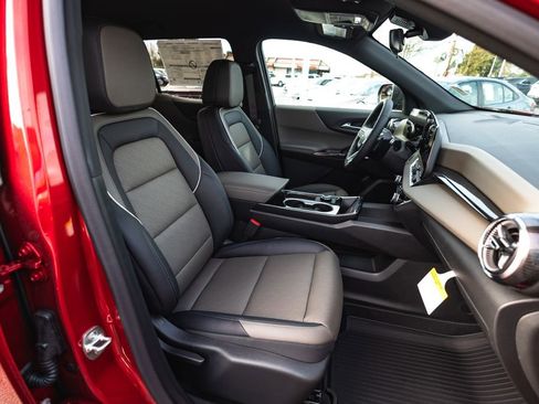 New 2026 Chevrolet Equinox LT w/ Convenience Package II image 29