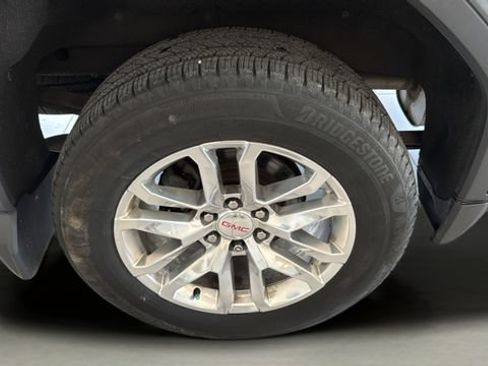 Used 2019 GMC Sierra 1500 SLE w/ Preferred Package AWD/4WD image 19