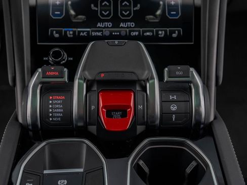 Used 2023 Lamborghini Urus S image 26